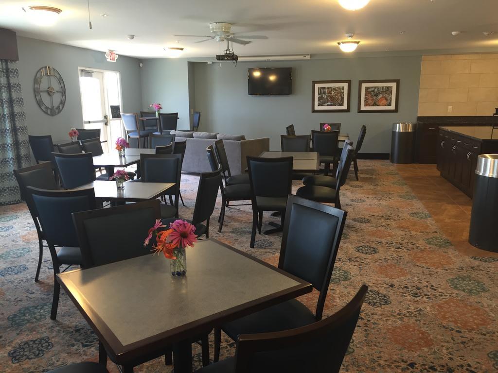 Grandstay Hotel & Suites Mount Horeb - Madison Eksteriør billede