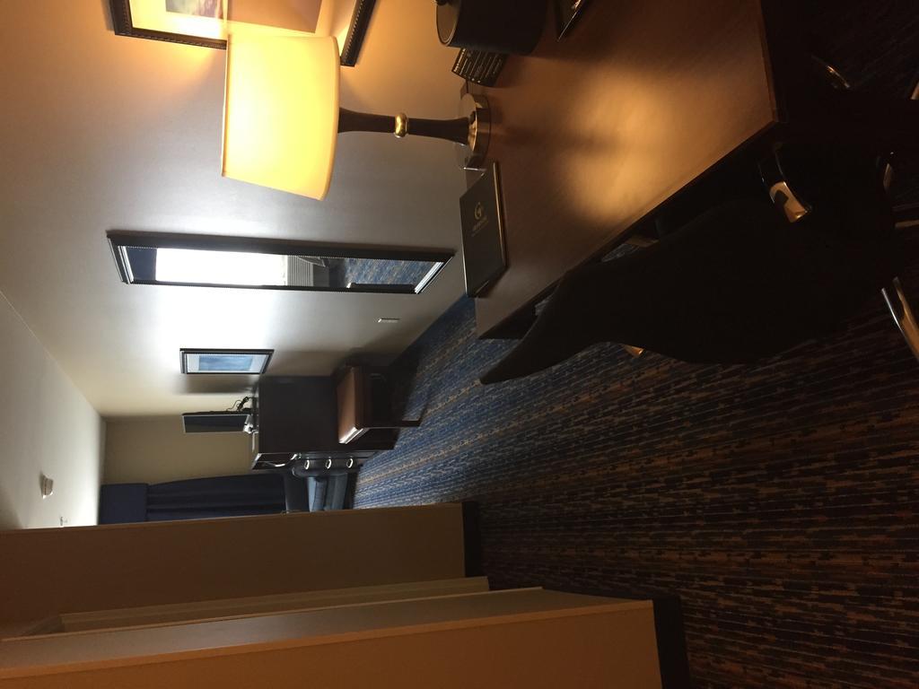 Grandstay Hotel & Suites Mount Horeb - Madison Værelse billede