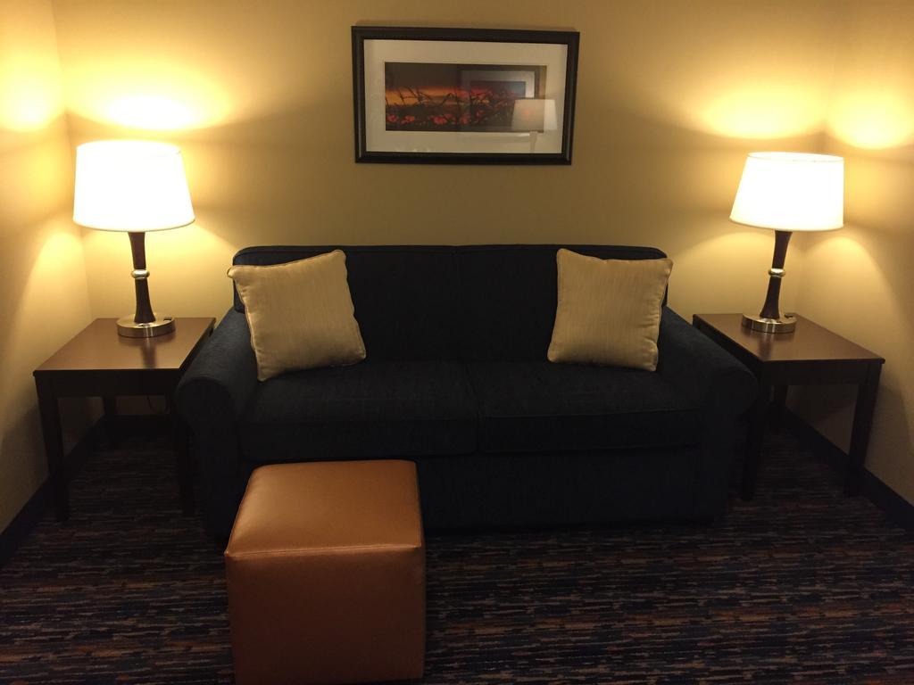 Grandstay Hotel & Suites Mount Horeb - Madison Værelse billede