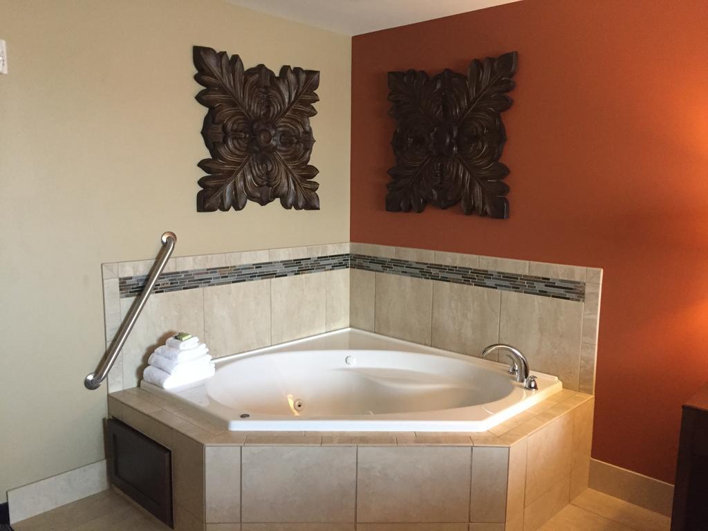 Grandstay Hotel & Suites Mount Horeb - Madison Værelse billede
