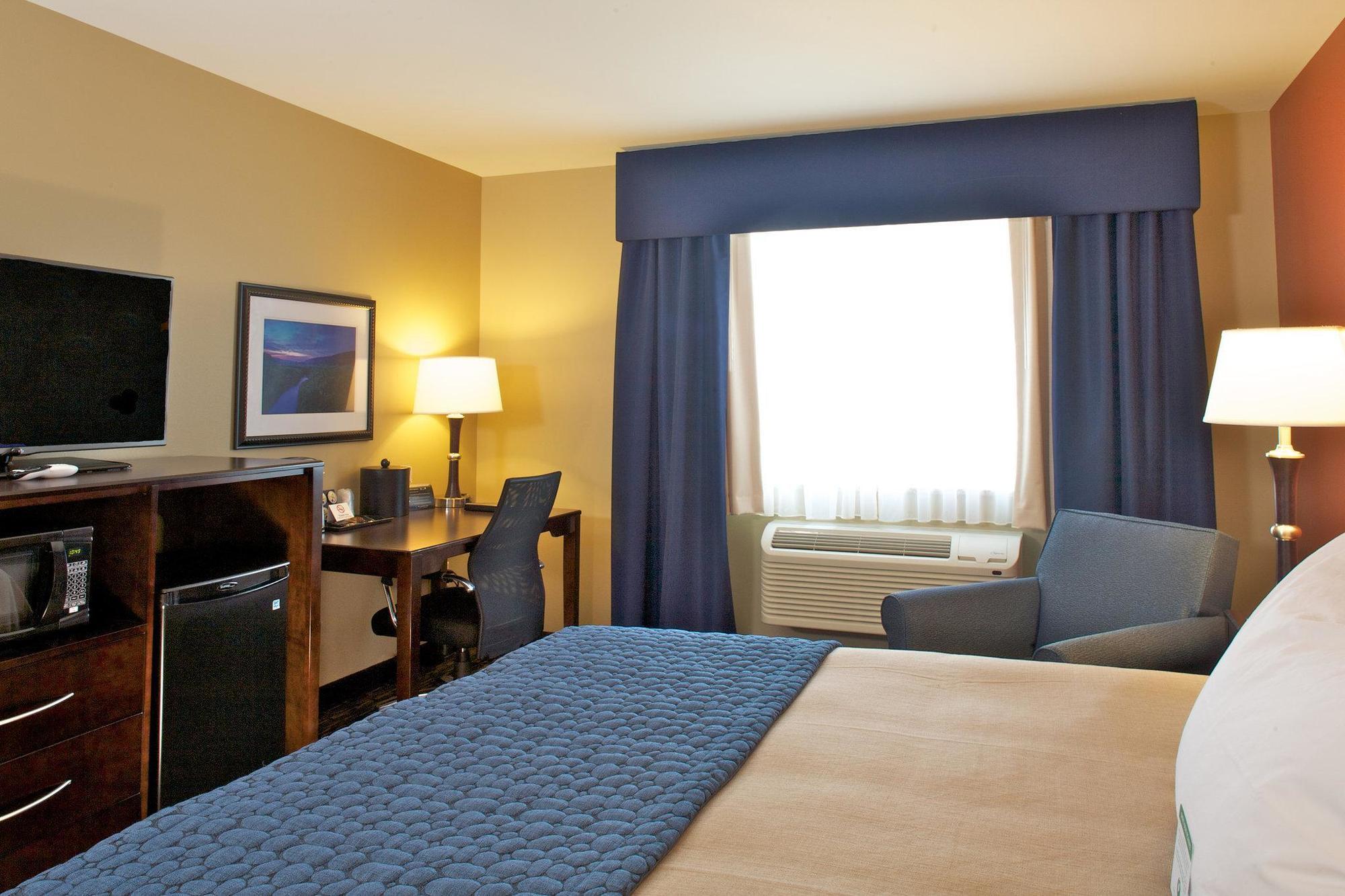 Grandstay Hotel & Suites Mount Horeb - Madison Eksteriør billede