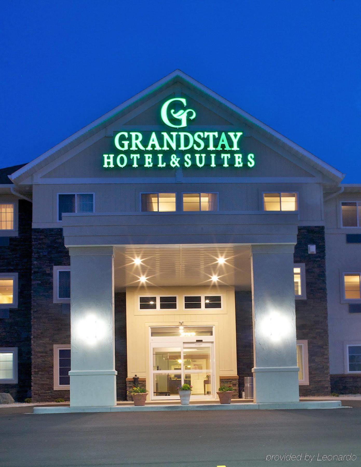 Grandstay Hotel & Suites Mount Horeb - Madison Eksteriør billede
