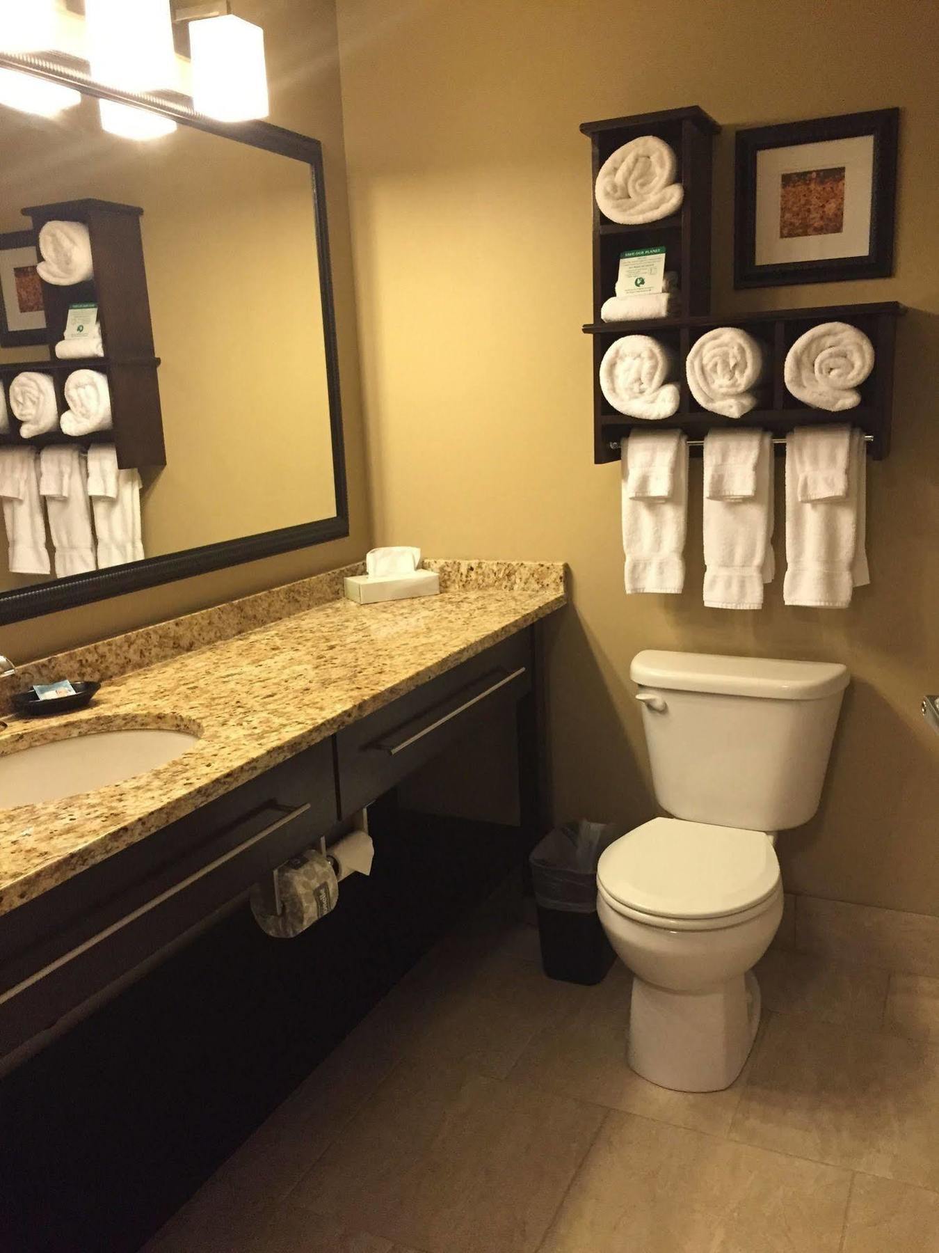 Grandstay Hotel & Suites Mount Horeb - Madison Eksteriør billede