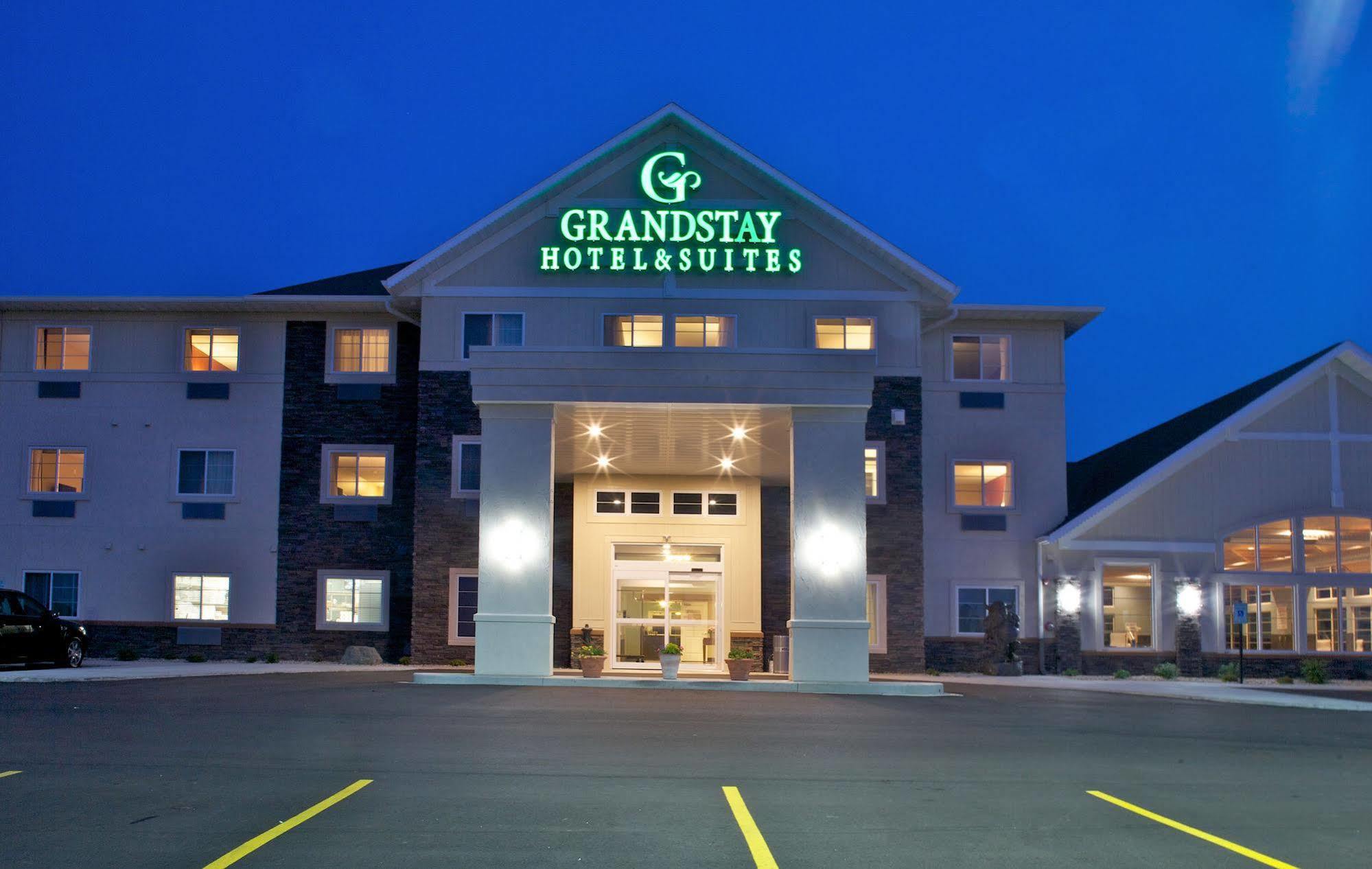 Grandstay Hotel & Suites Mount Horeb - Madison Eksteriør billede