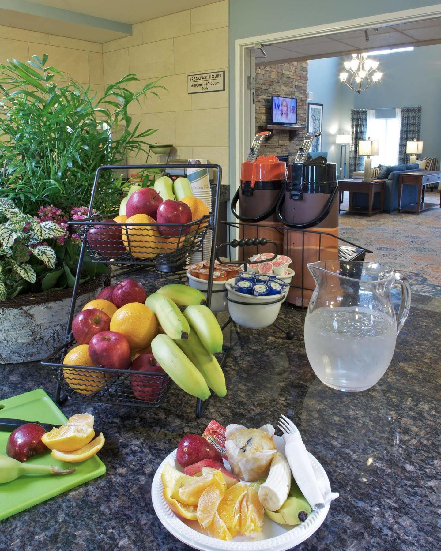 Grandstay Hotel & Suites Mount Horeb - Madison Eksteriør billede